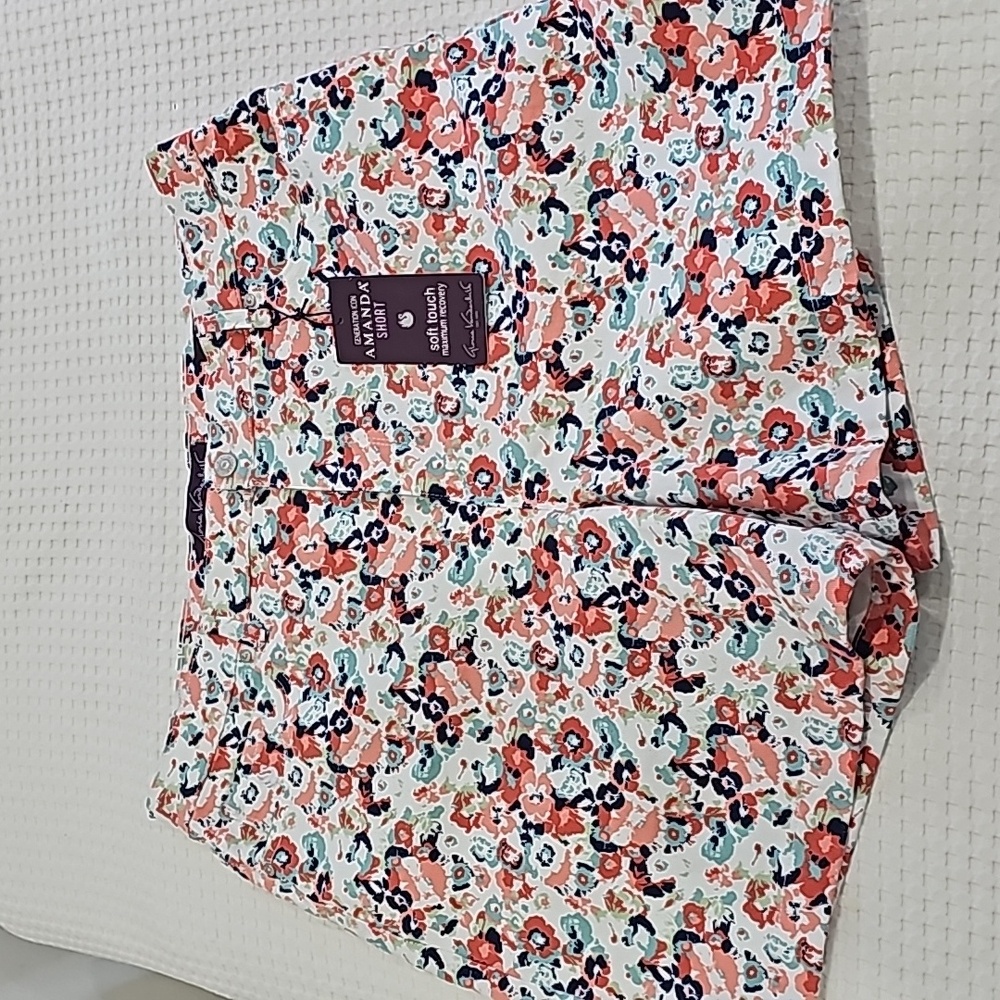 Gloria Vanderbilt Amanda Short Floral Print Jean Shorts Size 16 NWT - Picture 2 of 11